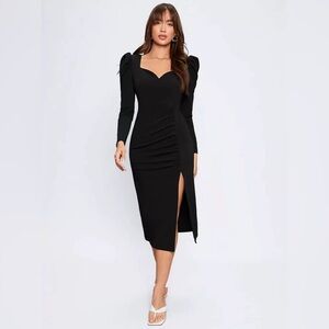 Black Sweetheart Neck Ruched Split Thigh Long Sleeve Midi Dress